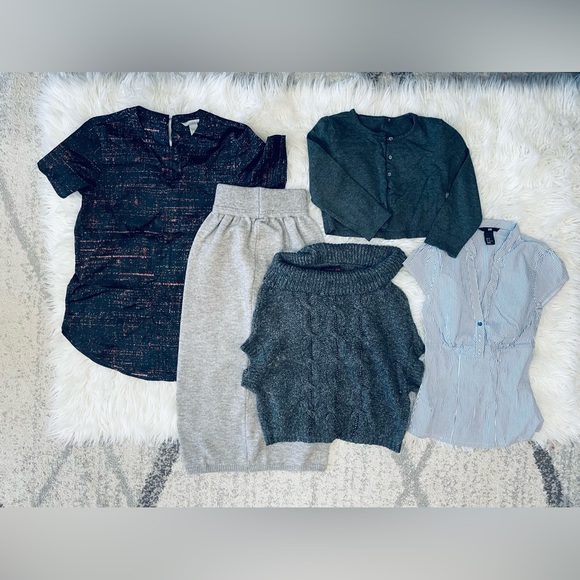 1 FULL BOX OF MINIMUM 5 CLOTHES PIECES - Picture 6 of 8